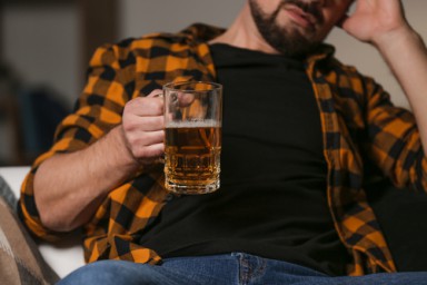 Пивной алкоголизм в Николаевске